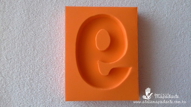 Foto3 - Cód 576 Molde de números SEIS E NOVE(6 E 9) modelo N1 (Para velas de biscuit)
