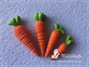 Foto2 - Cód 785 Molde de silicone de cenouras em 04 tamanhos