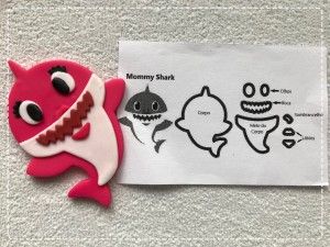 Foto3 - Cód M3012 Cortador Mommy Shark em plástico PLA ref. 146-5 08 peças (ac)