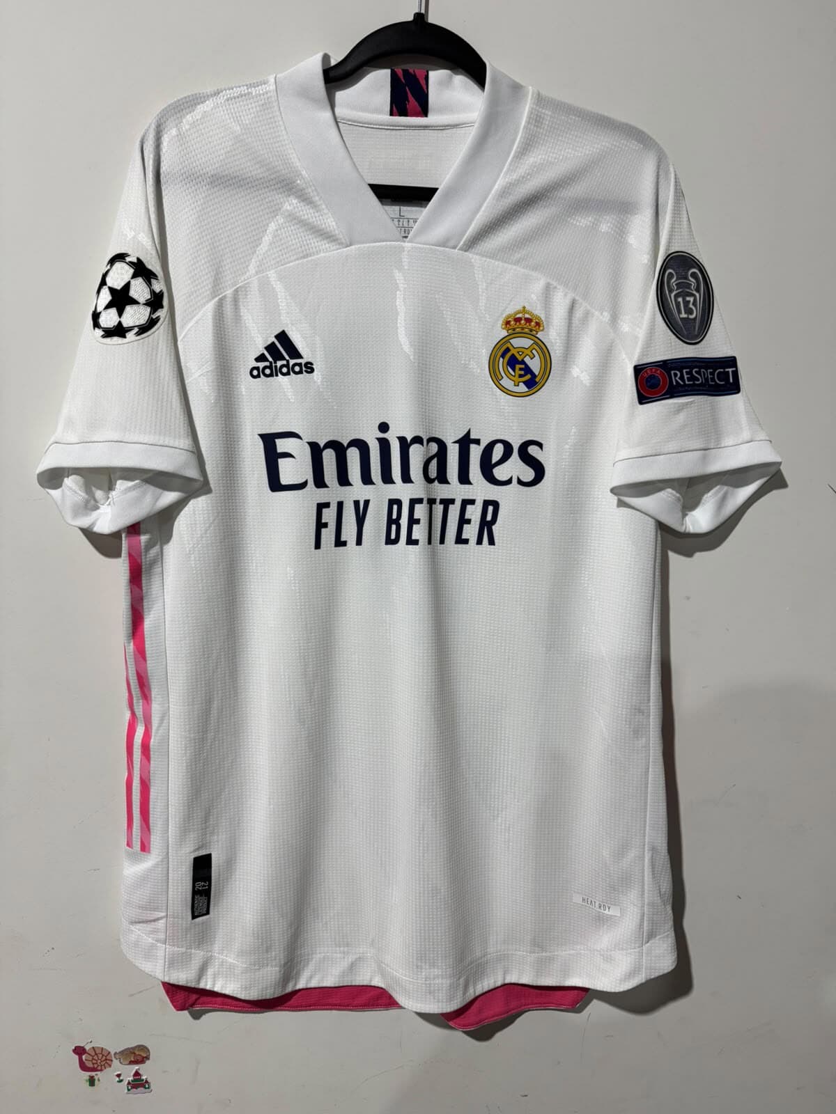 Imagem do produto CAMISA REAL MADRID 2020-21 CHAMPIONS LEAGUE BENZEMA 9 JOGADOR