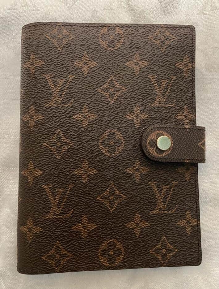 AGENDA LOUIS VUITTON - DISPONÍVEL EM 3 CORES - Bolsas de Luxo
