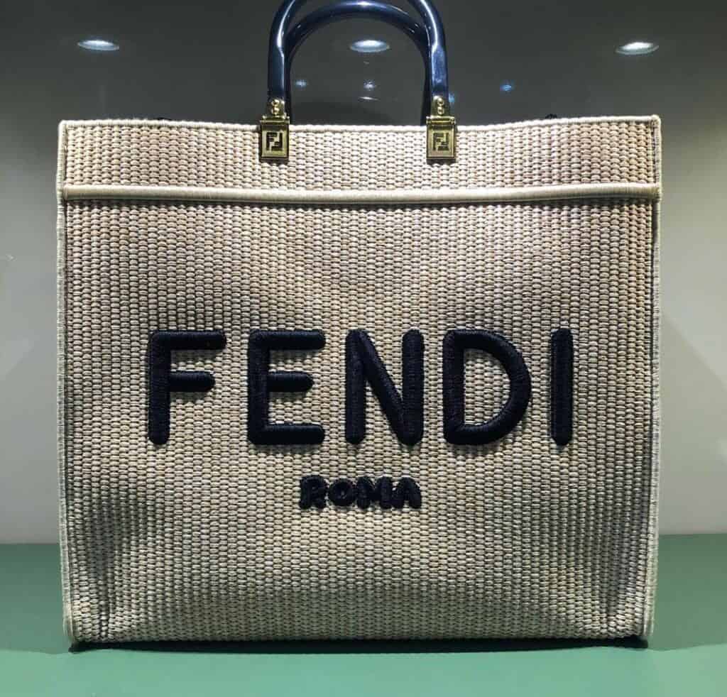 BOLSA FENDI SUNCHINE SHOPPER RAFFIA PRETA - Bolsas de Luxo
