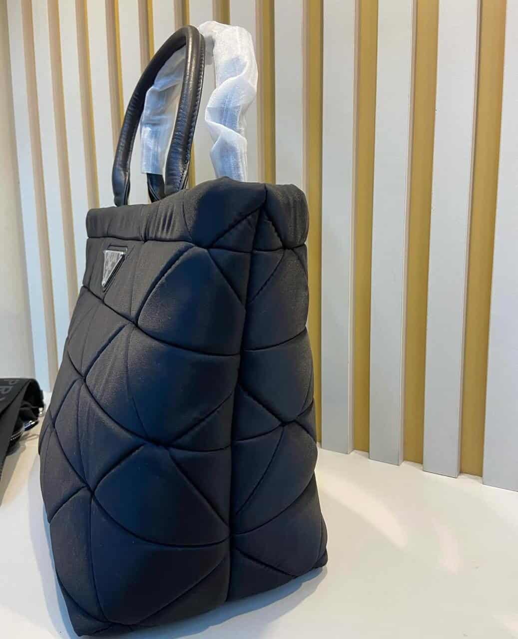 BOLSA PRADA NYLON PADDED PRETA - Bolsas de Luxo