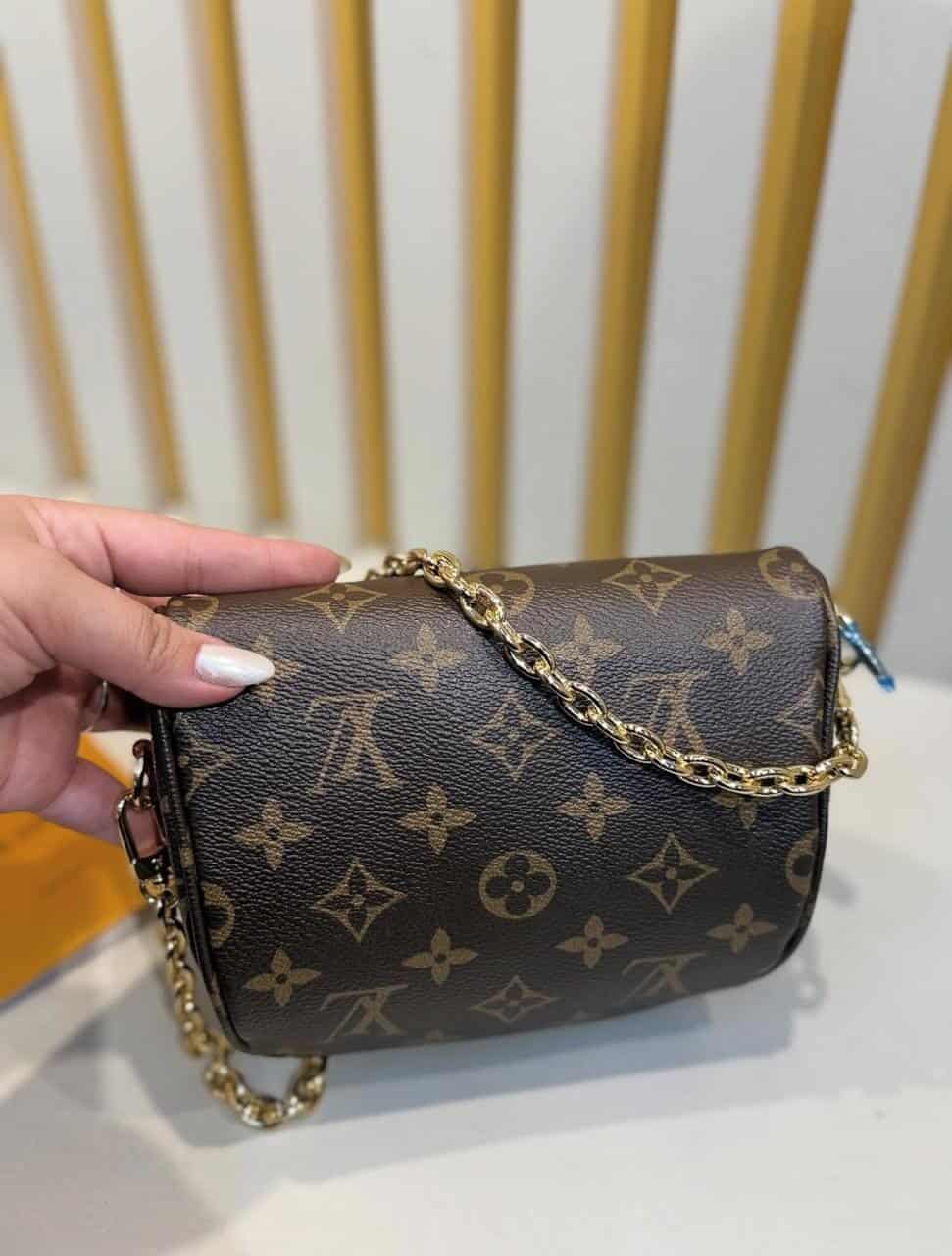 pochete-louis-vuitton-bumbag-