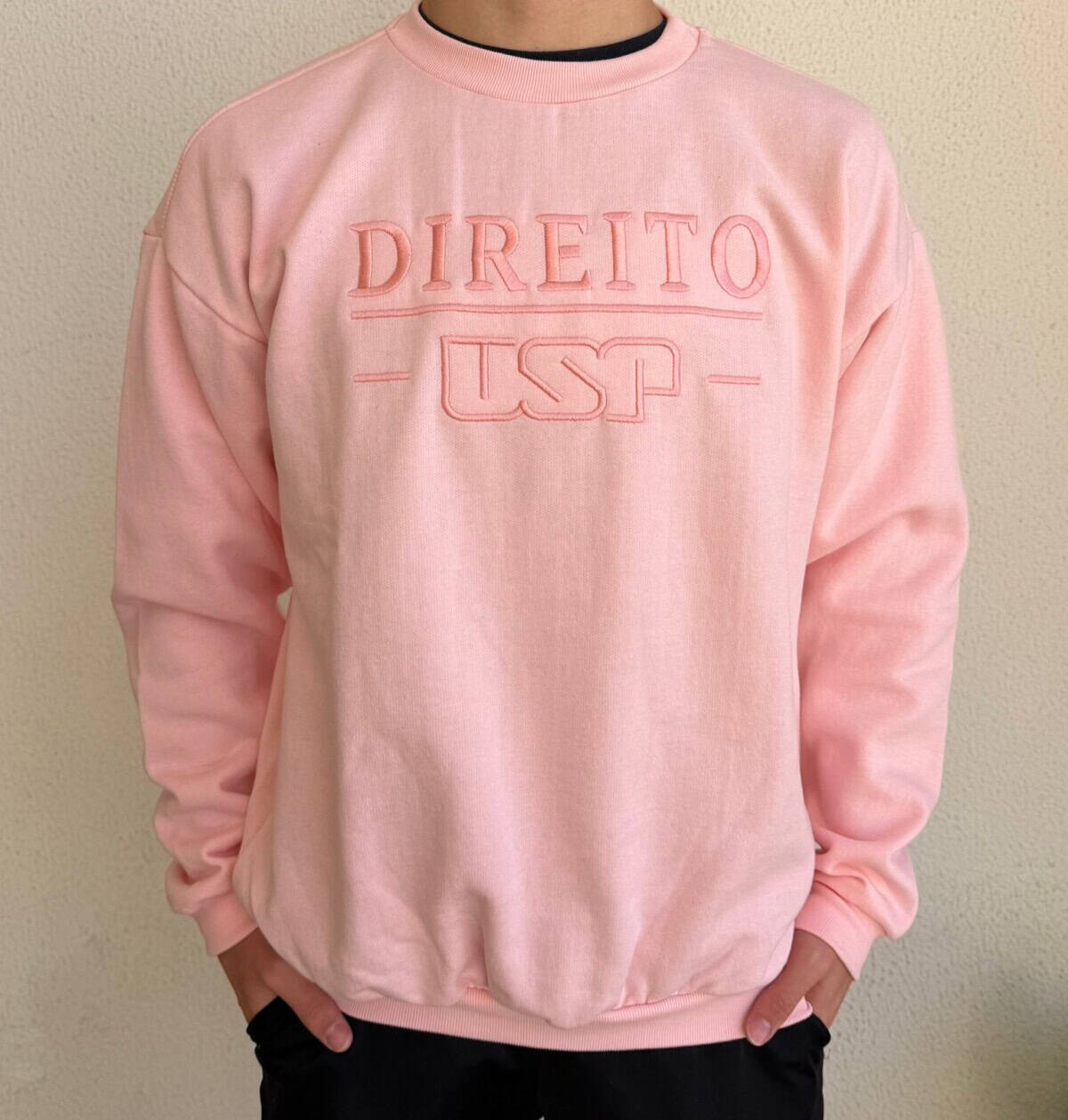 Imagem do produto Blusa Moletom Rosa s/touca bordado Direito escrito em Rosa