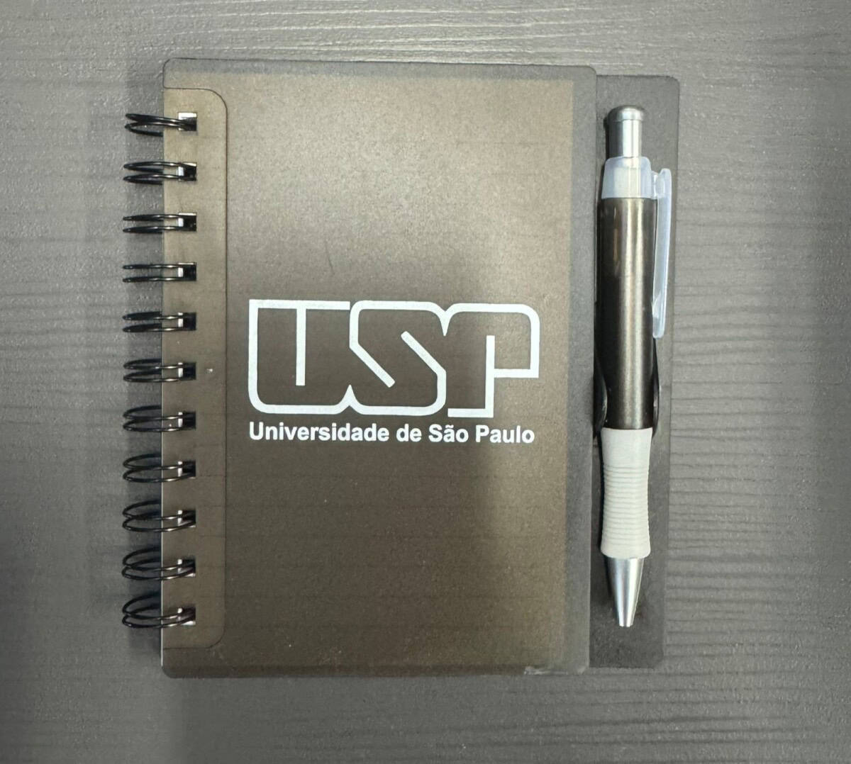Imagem do produto Caderneta com caneta USP