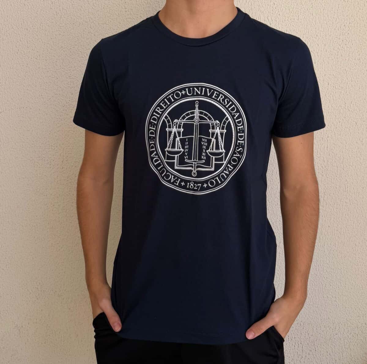Imagem do produto Camiseta Azul Marinho Brasão do Direito